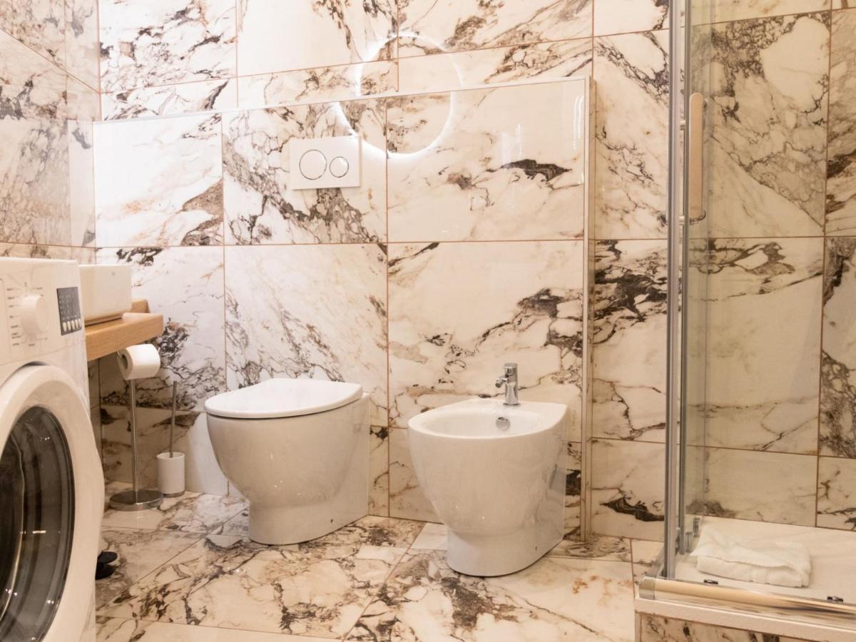 The Best Rent - Elegant Five-Bedrooms Apartment Near Colosseo 罗马 外观 照片