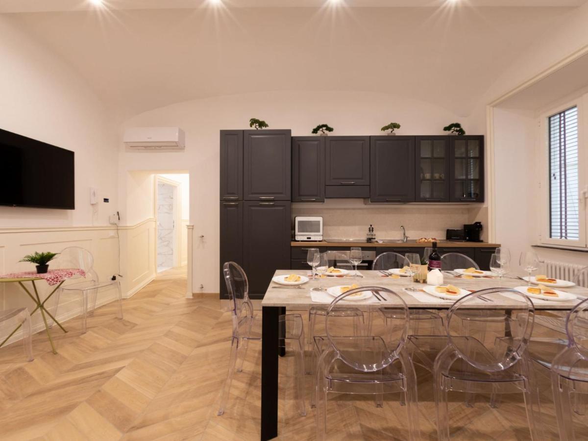 The Best Rent - Elegant Five-Bedrooms Apartment Near Colosseo 罗马 外观 照片